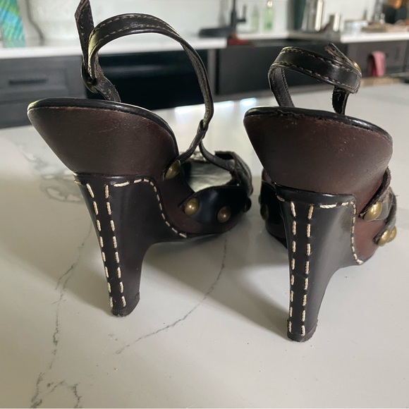 BCBGMaxAzria Brown leather wedge Heels with Stitch Detail 7.5 - Picture 2 of 8
